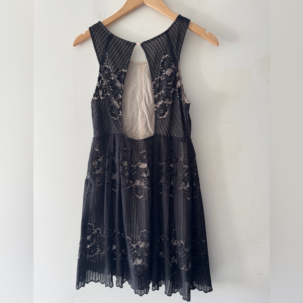 Free People Rocco Black Lace Cutout Dress Fit & Flare Open Back Pleated‎ Lace - Picture 4 of 7